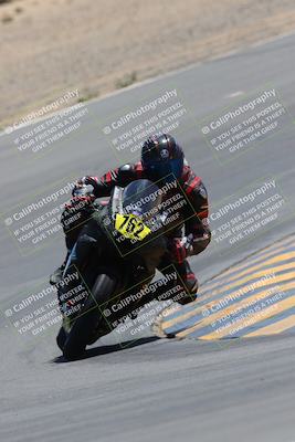 media/Apr-09-2023-SoCal Trackdays (Sun) [[333f347954]]/Turn 10 (115pm)/